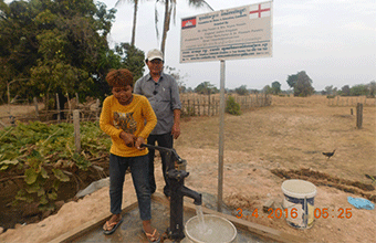 Mr. Dilip Parekh & Mrs. Nayna Parekh (England). Thnal Dach Village. Feb 2016. Well No 316