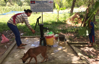 Lucy & Sam Bullock (Leighton Buzzard, England) - Thnal Dach - Preah Dak - May 2017 - Well Nol 375