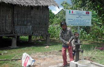 Members of the Quiet Moment Group of FAO (Rome-Italy). May 2012. Phnom Dei village. Well No.83